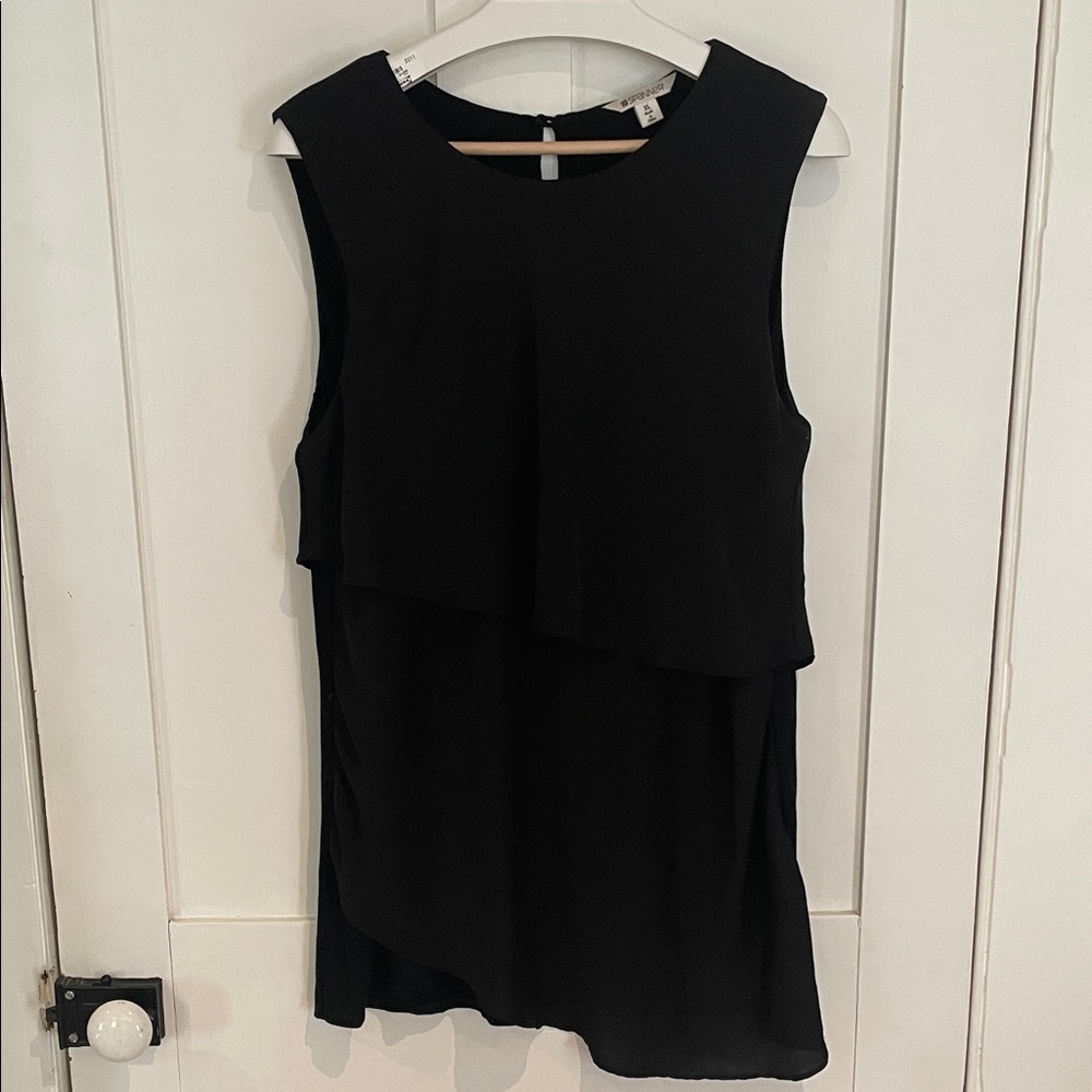 SPANNER Black Sleeveless Layered Front Top